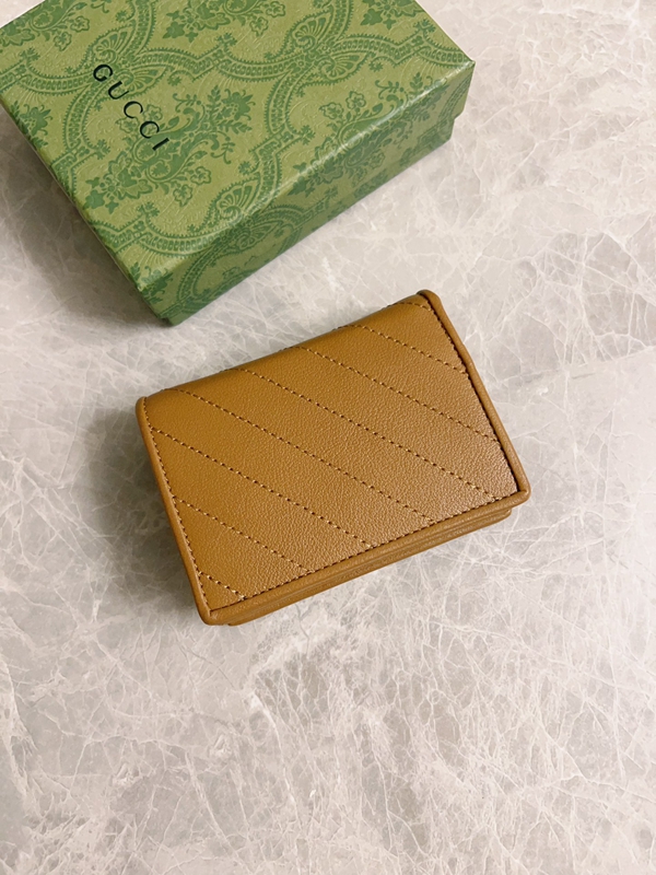 グッチ財布 レプリカ側面デザイン